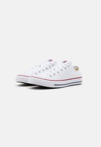 converse chucks wide