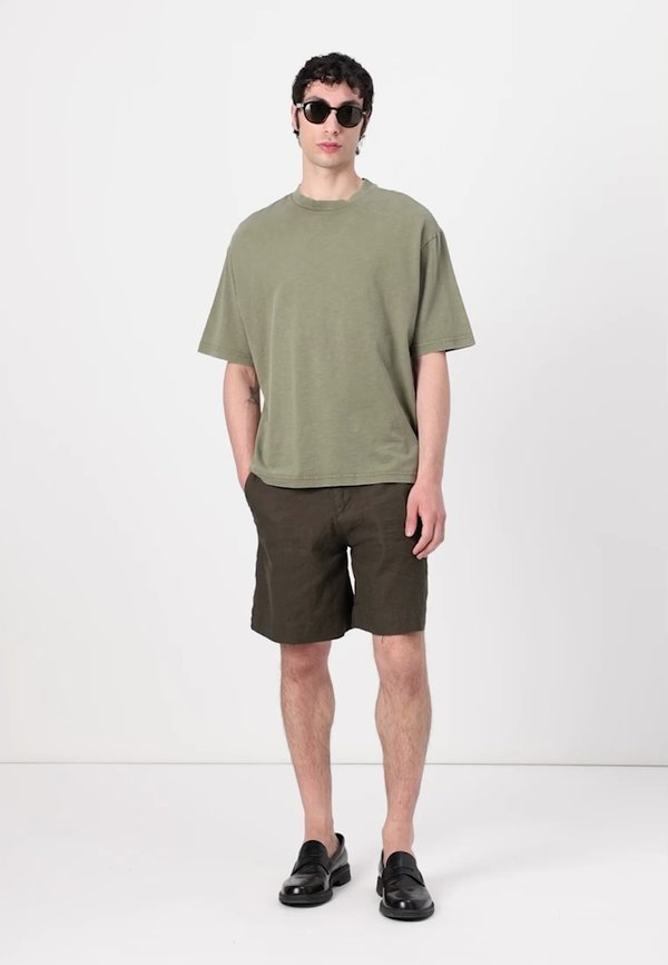 SLHNIELS LOOSE TEE - Basic T-shirt - kalamata2