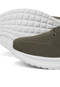 Jack & Jones JFWCROXLEY - Joggesko - olive night detail exuberence