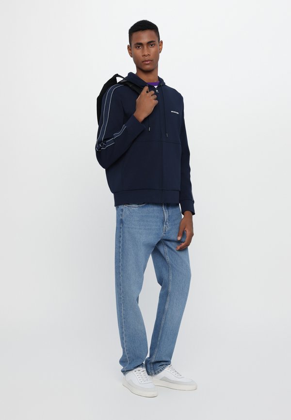 LOGO TAPE HOOD - Zip-up sweatshirt - midnight2