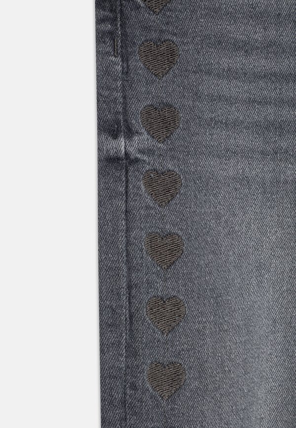 KOGJUICY WIDE HEART - Straight leg jeans2