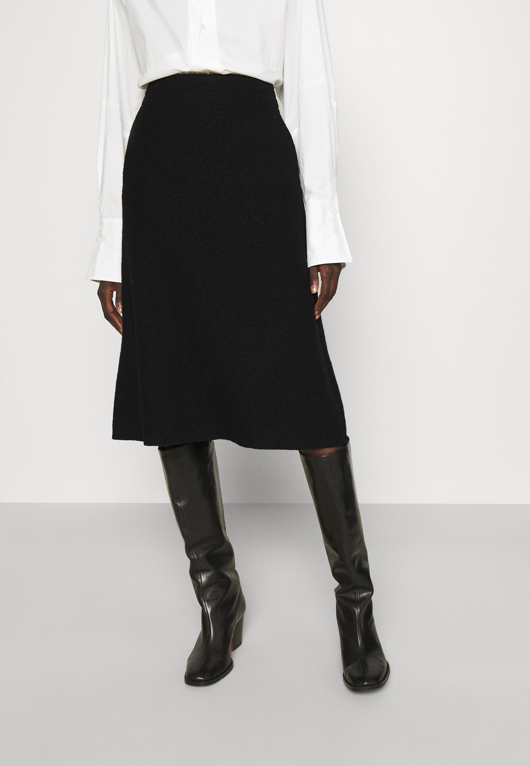 Filippa K ELBA SKIRT - Falda acampanada - black/negro - Zalando.es