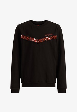 Czarna bluza z długim rękawem z czerwono-czarnym wzorem lamparta w kształcie szewronu na wysokości klatki piersiowej oraz czerwonym napisem „Make your Move” po lewej górnej stronie.