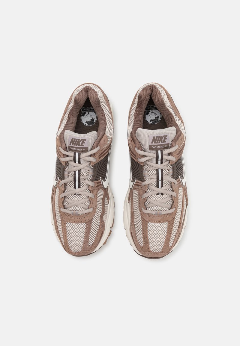 Nike Sportswear ZOOM VOMERO - Trainers - college grey/sail  display picture 3