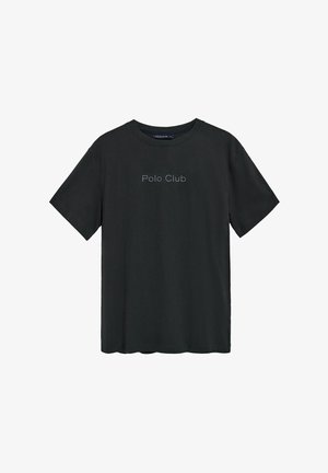Sort bomuld t-shirt med korte ærmer, rund halsudskæring og "Polo Club" tekst trykt i en kontrasterende farve på tværs af brystet.