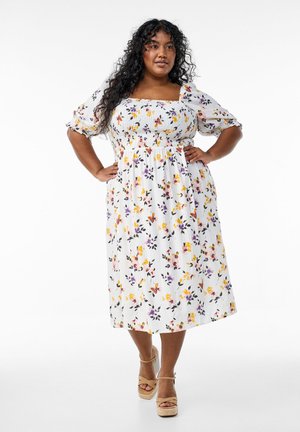 GEBLÜMTES  - Day dress - white w. flowers