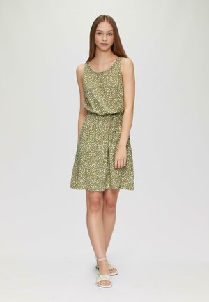 Ärmelloses grünes Kleid mit weißen Punkten, tailliertem Bund und ausgestelltem Rock. Glattes Material, lockere Passform, knielanges Design.