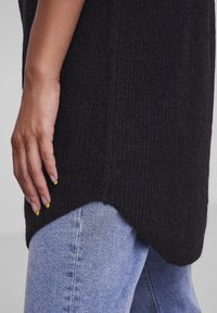 Pieces Stickad tröja - black