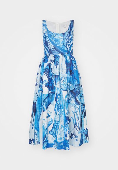 Blue floral-patterned dress with a fitted bodice and full skirt. Made from lightweight fabric, featuring a zipper closure at the back.