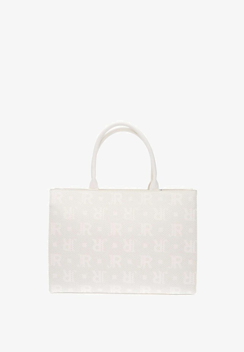 Borsa tote bianca con un motivo testurizzato di lettere e punti interconnessi, dotata di due manici robusti per un facile trasporto.