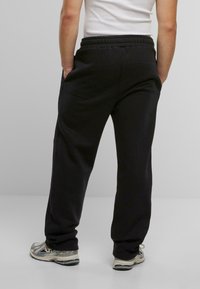 Urban Classics VINTAGE HEAVY - Træningsbukser - black