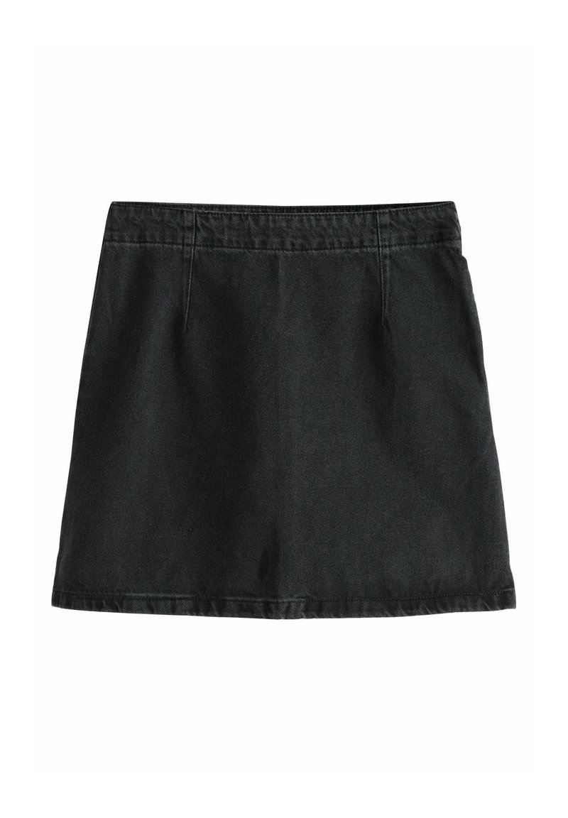 Sort denimnederdel med lige skæring, der har en talje og ingen lommer. Glat tekstur, enkelt design og knælængde.