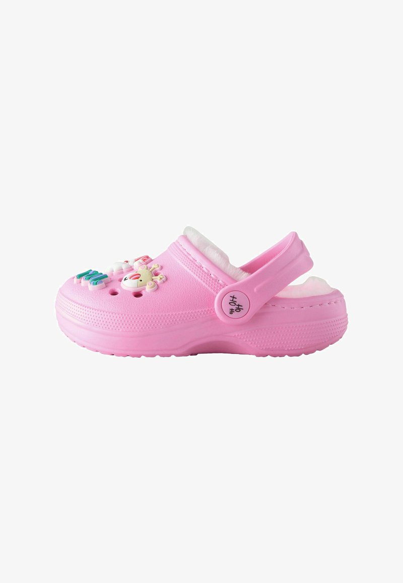 Pinkfarbener Clog mit weißem Fleecefutter, verstellbarem Fersenriemen, Belüftungslöchern und bunten Cartoon-Dekorationen am Zehenbereich.