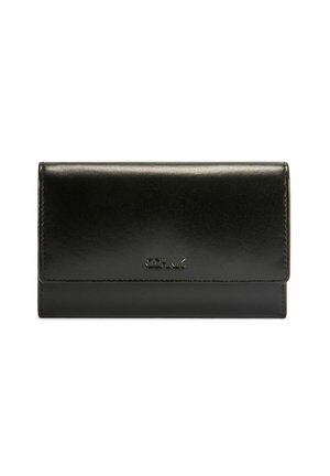 Czarny skórzany portfel o gładkiej teksturze, prostokątnym kształcie, z zamknięciem na klapkę z przodu oraz wytłoczonym logo. Minimalistyczny design bez dodatkowych ozdób.