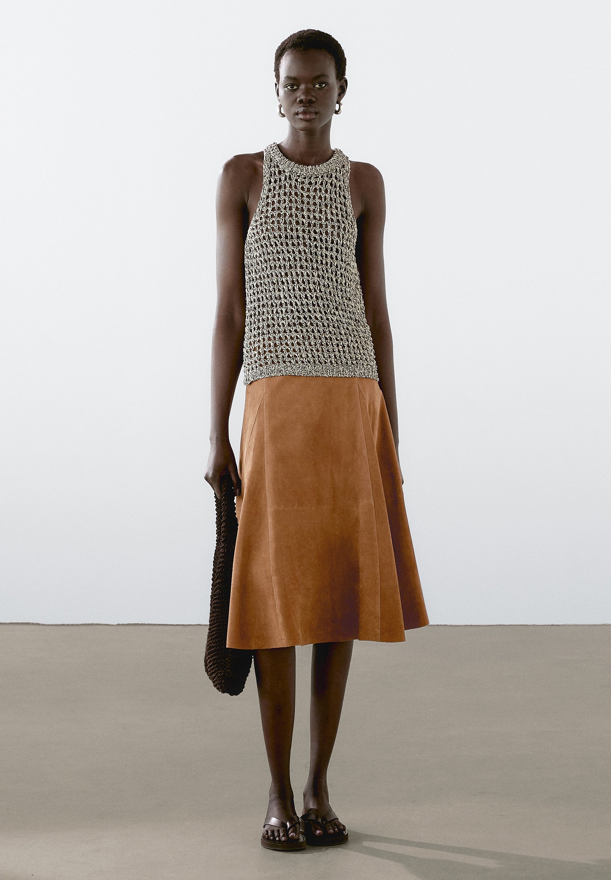 ★ Massimo Dutti★ Suede leather skirt with shirring detail 05307917700-o6.jpg?ts=