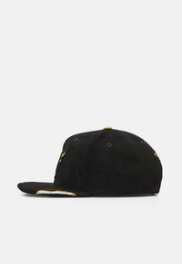Mitchell & Ness NBA CHICAGO BULLS DAY SNAPBACK - Gorra - black/gold