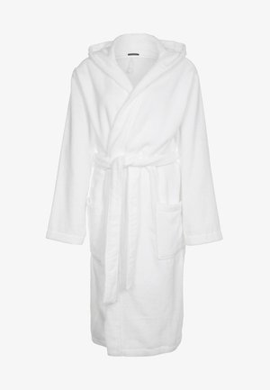 Accappatoio bianco in spugna con maniche lunghe, cappuccio, cintura anteriore e due tasche frontali. Realizzato in materiale morbido e peloso per garantire comfort.