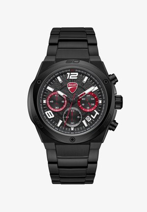 Črni Ducati kronografska ročna ura z metalnim paščkom, teksturiranim številčnicam, tremi podštevilčnicami, belimi markerji in rdečimi poudarki na kazalcih ter podštevilčnicah.