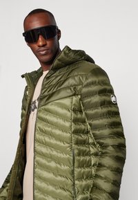 Mammut ALBULA HOODED - Žieminė striukė - dark marsh