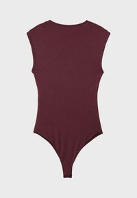 Burgundy bodysuit med en figurnära design, korta cap sleeves, högskuren benöppning och stringbak. Tillverkad av mjukt, elastiskt material.