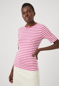 GANT SLIM STRIPED - Triko s potiskem - dark lavender