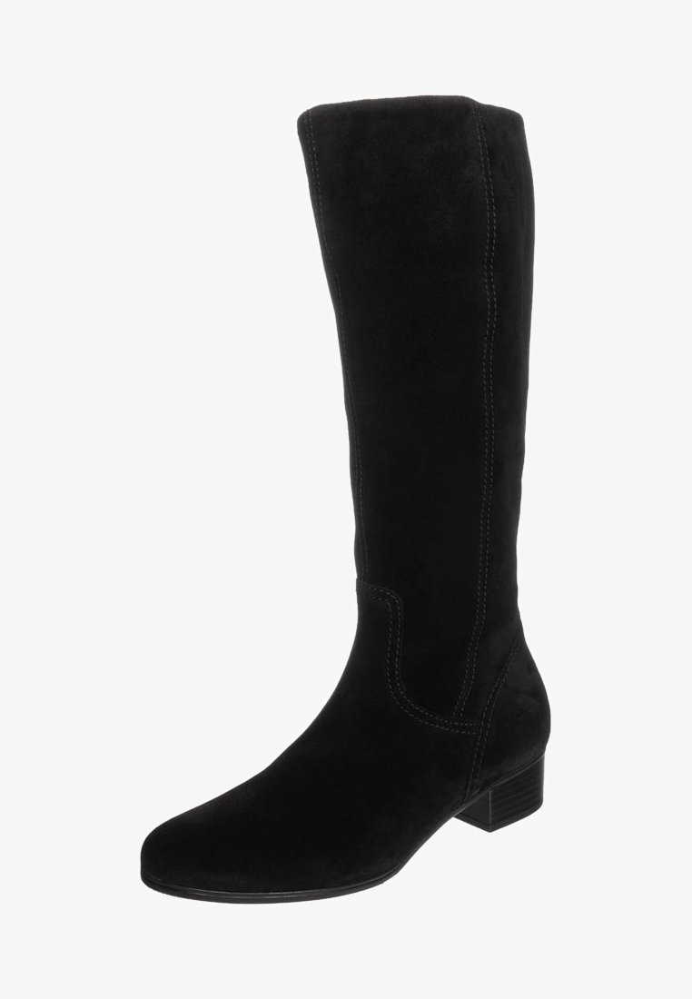 Botte hauteur genou en daim noir avec un talon bloc bas, un bout rond et des coutures visibles sur la tige et la zone du pied.