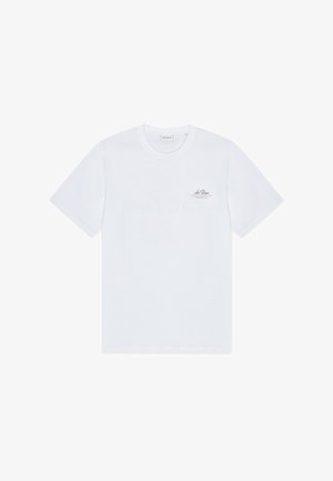 Tricou alb din bumbac, cu guler rotund, mâneci scurte și un logo subtil imprimat pe partea stângă sus a pieptului. Textură netedă, croială casual.