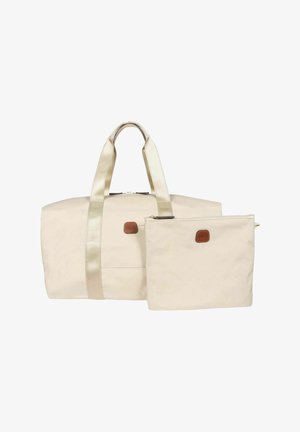 Set di borse da viaggio beige composto da un grande borsone e una piccola pochette. Tessuto resistente, texture liscia e manici in satin a contrasto con un accento in pelle.