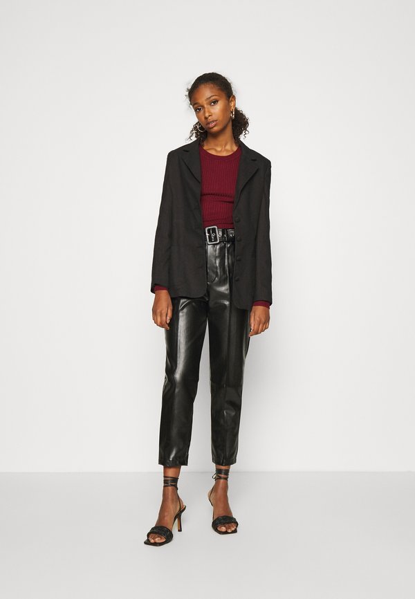 Jumper - winetasting2