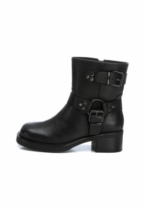 Botines camperos - black