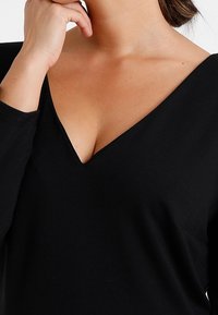 Anna Field Curvy Jerseyklänning - black