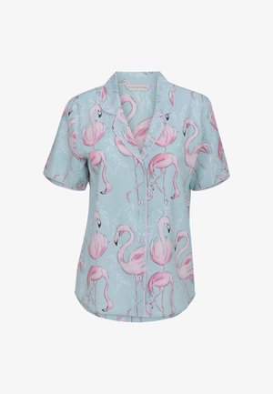 Jasnoniebieska koszula na krótki rękaw zapinana na guziki, z nadrukiem różowych flamingów i kołnierzem z rozcięciem.
