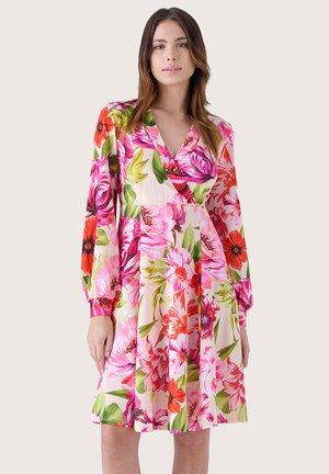 Camomilla Italia ANITA - Freizeitkleid - multicolor red pink