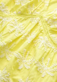 Next BRODERIE SLEEVELESS - REGULAR FIT - Blouse - yellow and white