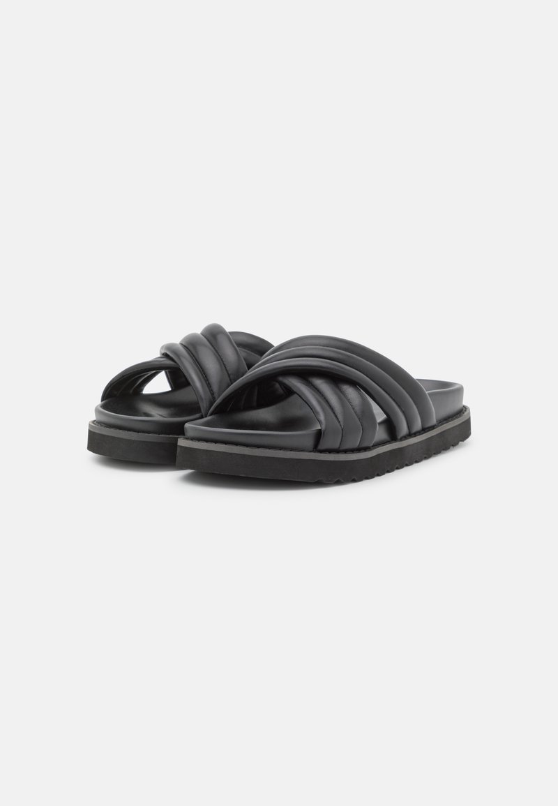 Damen Flache Pantoletten | XTI Pantolette flach black/schwarz - XZ11262 Damen Flache Pantoletten | XTI Pantolette flach black/schwarz - XZ11262