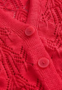 Non selezionato, red