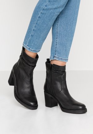 Botines - black