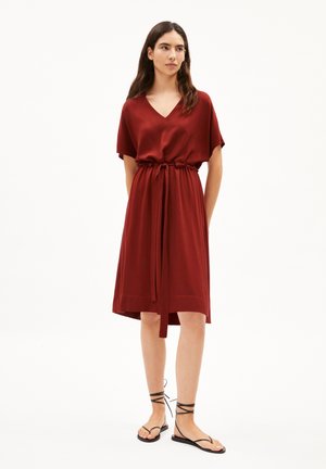 ARMEDANGELS MAAHALIA - Freizeitkleid - dark crimson