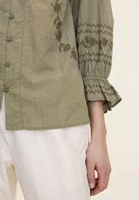 Odd Molly GARDEN - Blouse - smoggy green