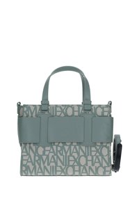 Borsa tote in pelle sintetica verde con stampa logo beige ripetuta, forma strutturata, doppie maniglie superiori e tracolla rimovibile.