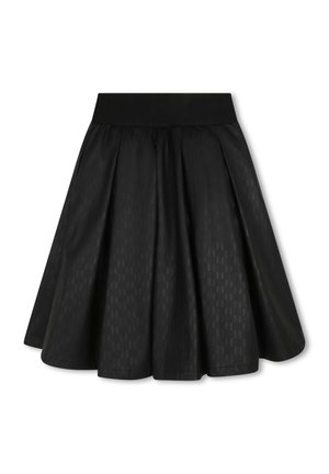 Schwarzer schwingender Rock mit einem strukturierten Taillenbund, der ein texturiertes Muster und glattes Material aufweist. Das mittellange Design verstärkt das Volumen.