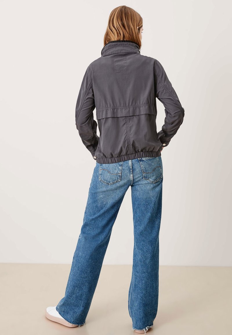 Damen Leichte Jacken | QS by s.Oliver Übergangsjacke asphalt/anthrazit - VD87346 Damen Leichte Jacken | QS by s.Oliver Übergangsjacke asphalt/anthrazit - VD87346