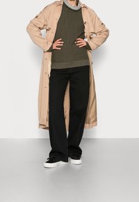 edc by Esprit Striktrøje - khaki