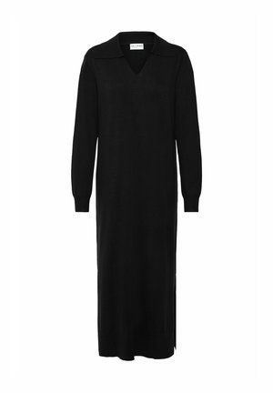 Abito lungo nero a maniche lunghe realizzato in tessuto knit, caratterizzato da scollo a V, colletto a punta, spacchi laterali e una silhouette dritta.