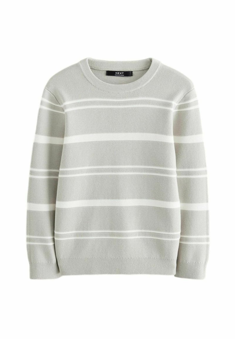 Maglione grigio chiaro realizzato in morbido materiale a maglia, caratterizzato da strisce orizzontali bianche, colletto, polsini e orlo a costine, con una vestibilità rilassata.