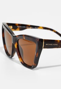 Michael Kors DUBAI - Akiniai nuo saulės - dark amber