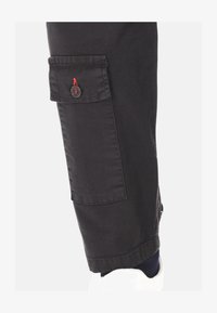 Non selezionato, nero