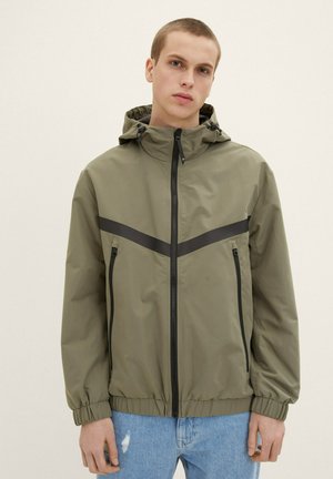 MIT KAPUZE - Leichte Jacke - dusty olive green