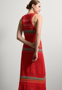 Stefanel WITH CONTRASTING DETAILS - Maxikleid - verde rosso