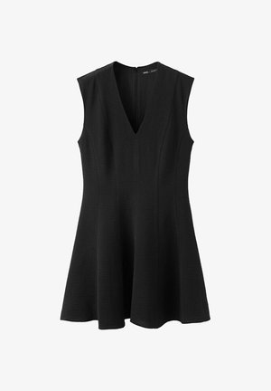 Rochie neagră fără mâneci, în formă de A, cu decolteu în V și închidere cu fermoar la spate, realizată din material texturat.